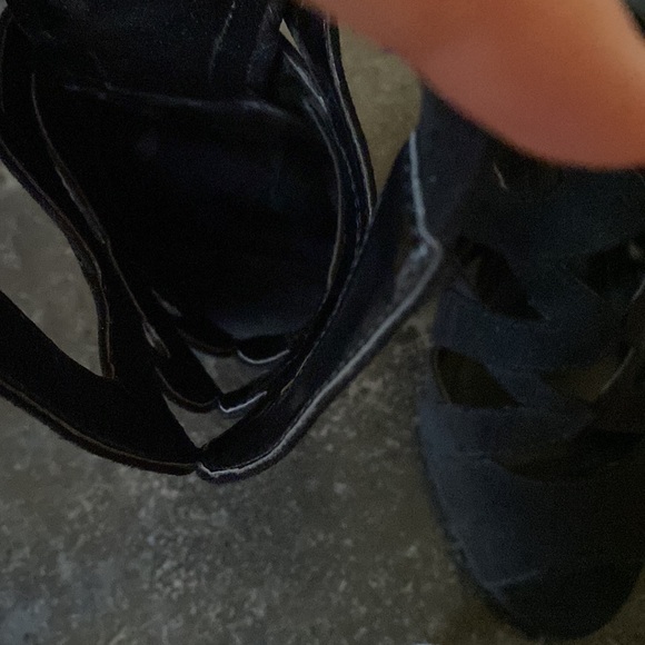 Style & Co. black cut-out  peep heeled shoe. - Picture 12 of 14